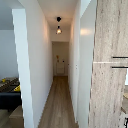 Modern & Bright Apartment, Comforts Appartamento *