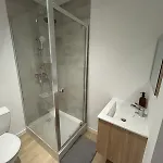 Lejlighed Modern & Bright Apartment, Comforts