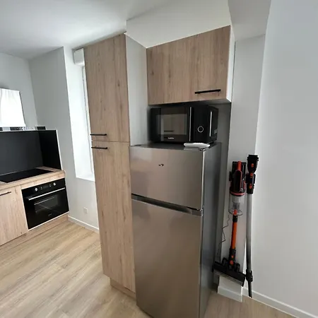 Modern & Bright Apartment, Comforts *