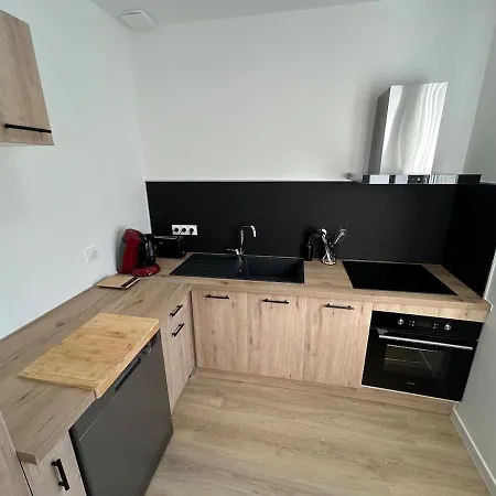 Modern & Bright Apartment, Comforts Appartamento *