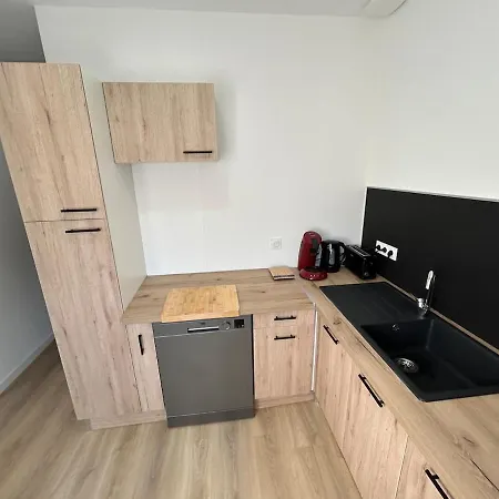 아파트 Modern & Bright Apartment, Comforts Le Teil