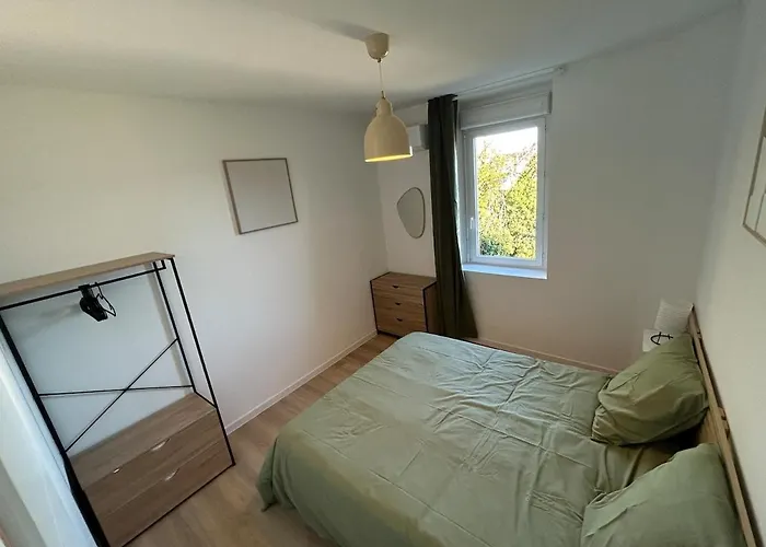Lägenhet Modern & Bright Apartment, Comforts Le Teil