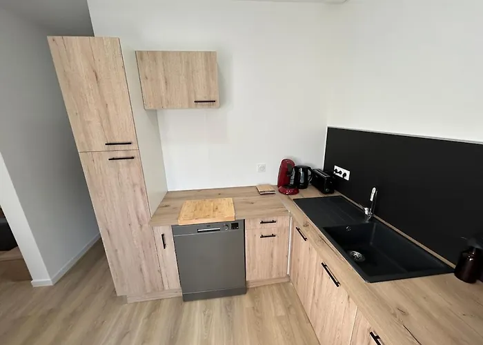Lägenhet Modern & Bright Apartment, Comforts Le Teil